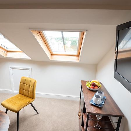 Luxury Studio Apartment - Town Centre Whitehaven Buitenkant foto