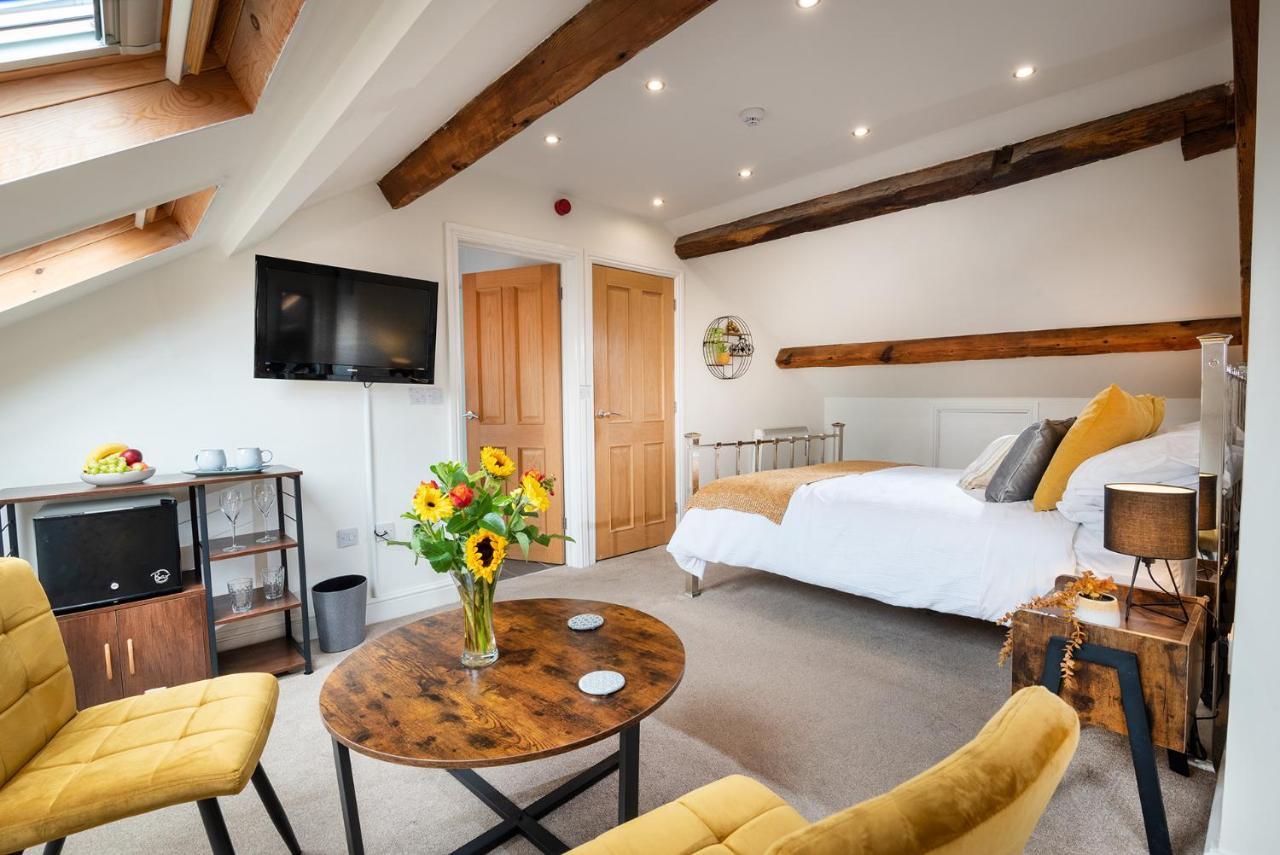 Luxury Studio Apartment - Town Centre Whitehaven Buitenkant foto