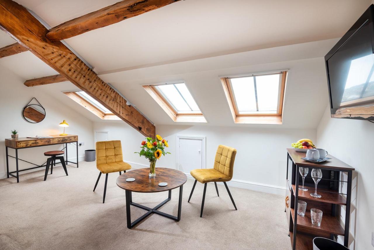 Luxury Studio Apartment - Town Centre Whitehaven Buitenkant foto